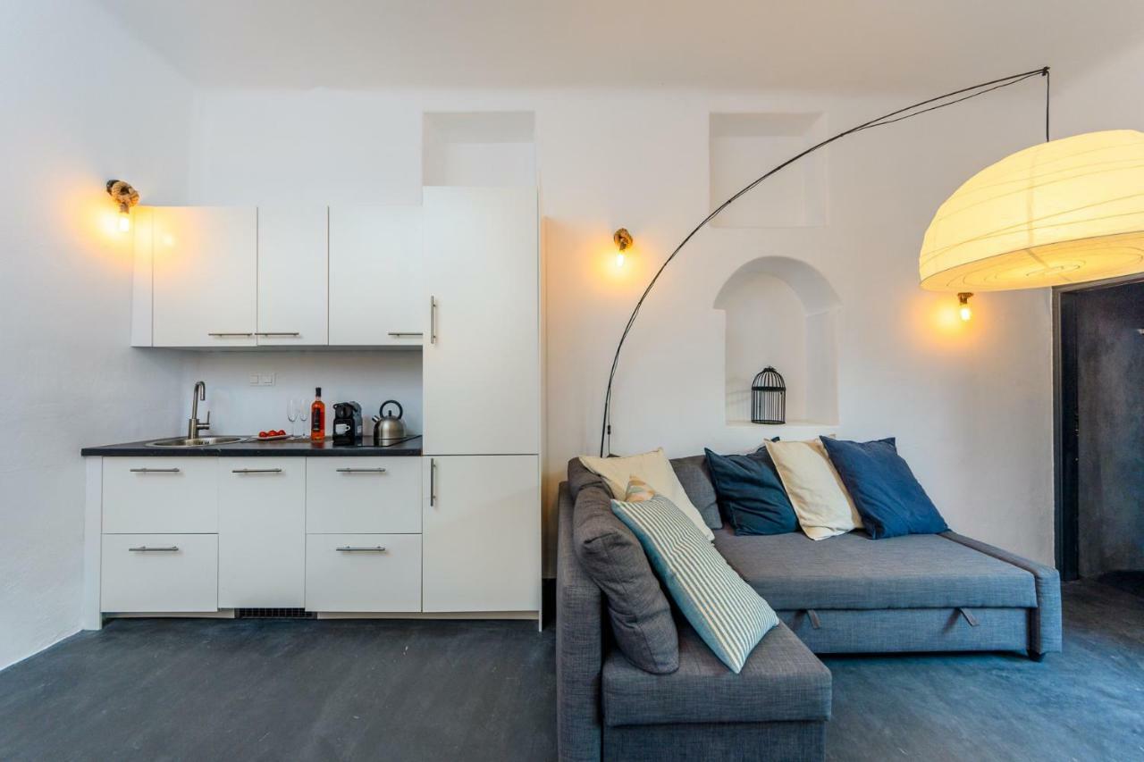 The Luna Suite Emporio  Eksteriør bilde