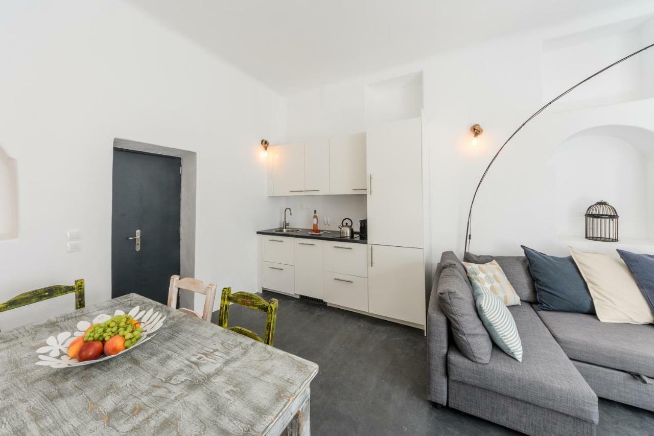 The Luna Suite Emporio  Eksteriør bilde